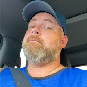 Meet your Posher, Dustin